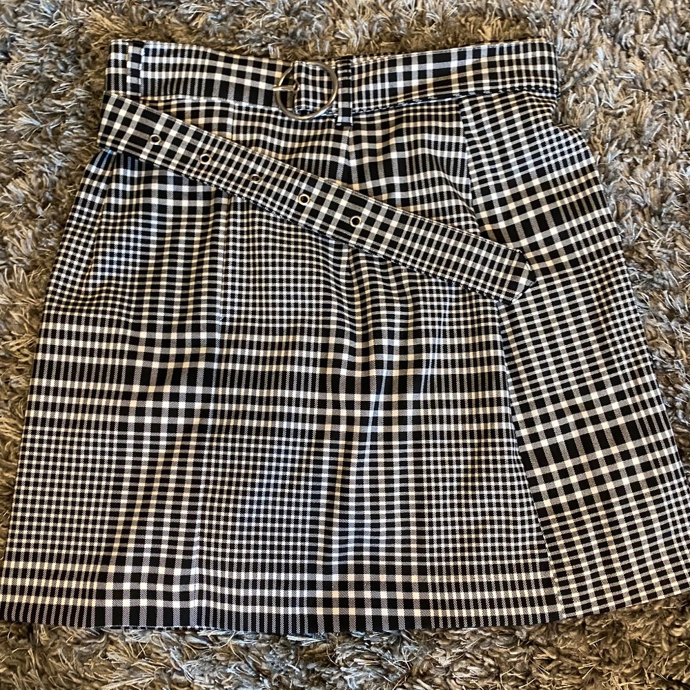 H&M checkered mini skirt